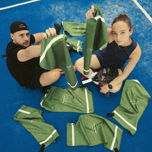 “Stay Dry” Padel Towel with Magnet