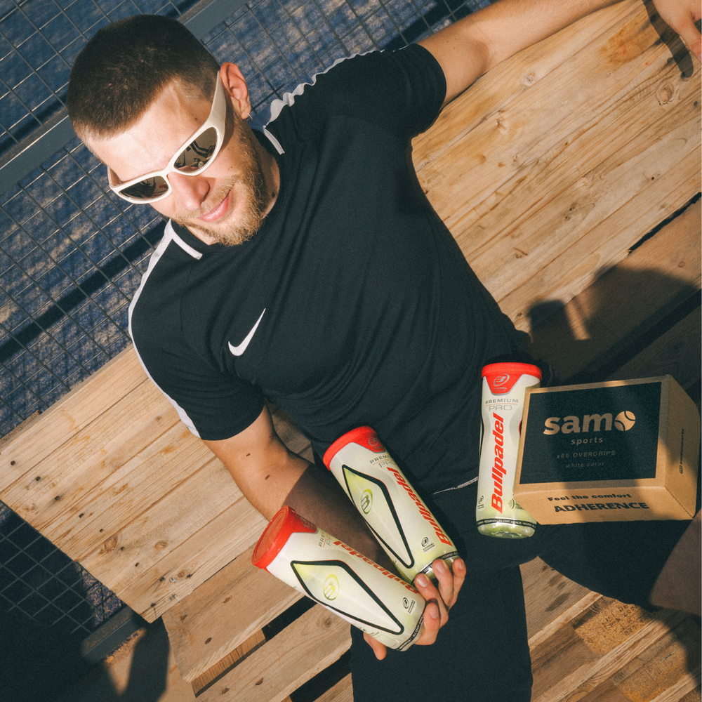 Bolas y overgrips padel